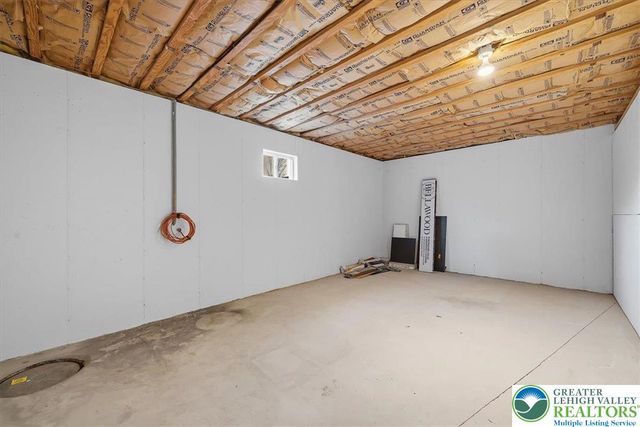 901 Meyer Road, Bushkill Twp, PA 18064