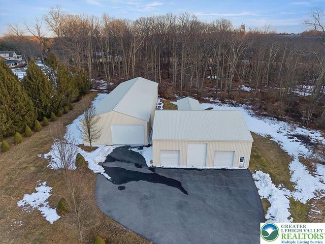 901 Meyer Road, Bushkill Twp, PA 18064