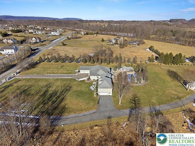901 Meyer Road, Bushkill Twp, PA 18064