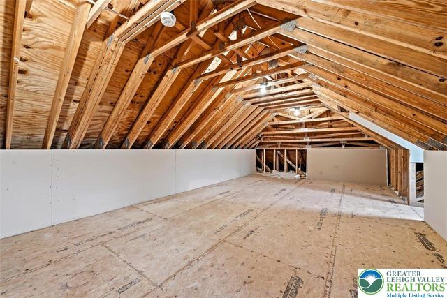 901 Meyer Road, Bushkill Twp, PA 18064