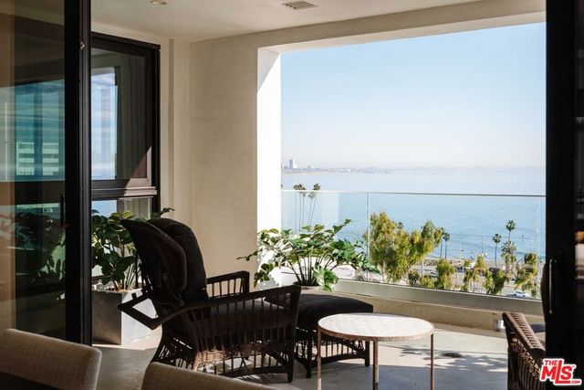 17324 Tramonto Drive 502, Pacific Palisades, CA 90272