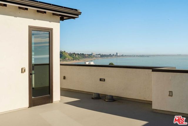 17324 Tramonto Drive 502, Pacific Palisades, CA 90272