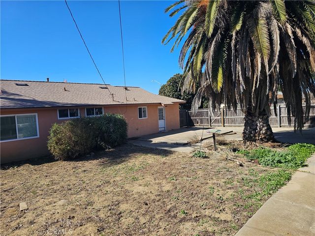 420 N W Street, Lompoc, CA 93436