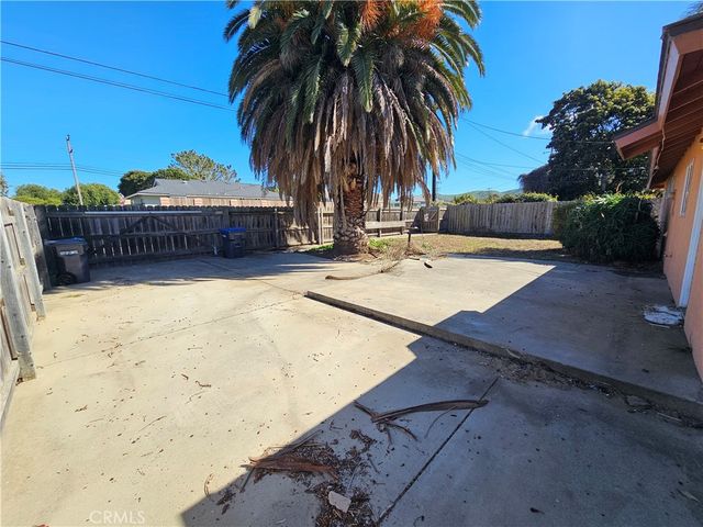420 N W Street, Lompoc, CA 93436