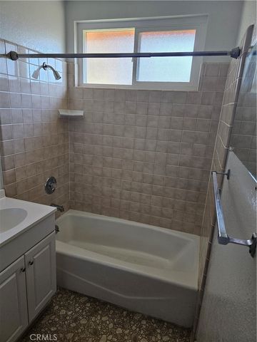 420 N W Street, Lompoc, CA 93436