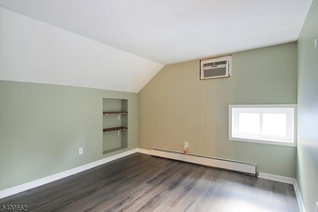 326 Market St, Belvidere Twp., NJ 07823