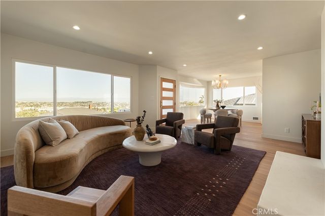 512 Via La Selva, Redondo Beach, CA 90277