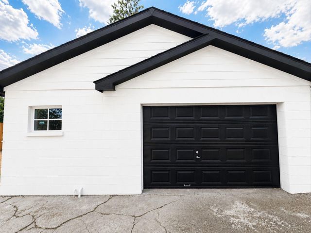 7110 San Angelo Street, Houston, TX 77020