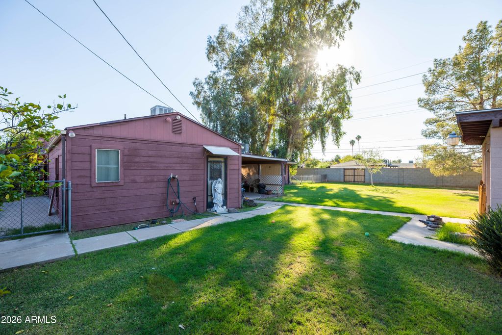 2250 W AUGUSTA Avenue, Phoenix, AZ 85021 — photo 3