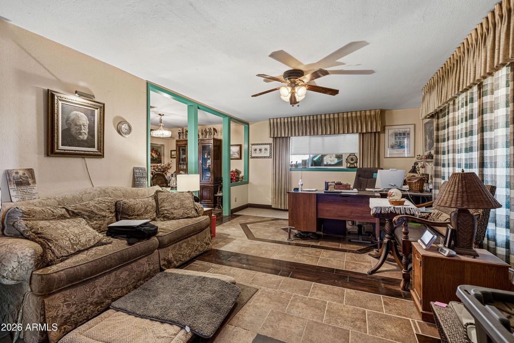 2250 W AUGUSTA Avenue, Phoenix, AZ 85021 — photo 5