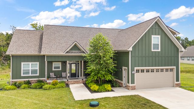 3002 Bootknife Dr, Bell Buckle, TN 37020