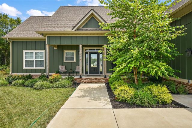 3002 Bootknife Dr, Bell Buckle, TN 37020