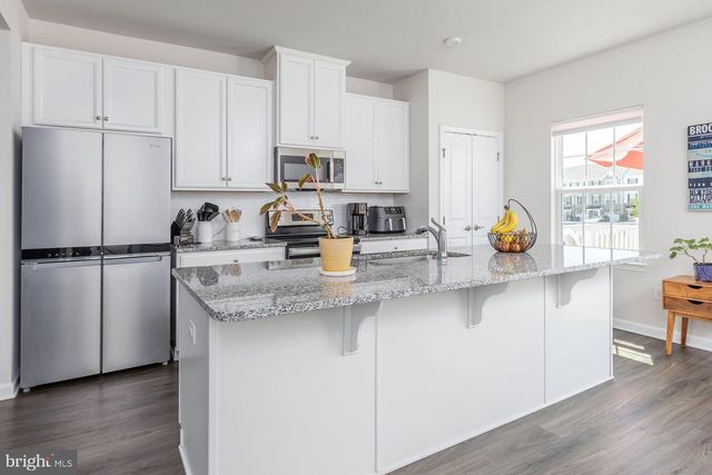 110 DALTON DR, Woolwich Twp, NJ 08085