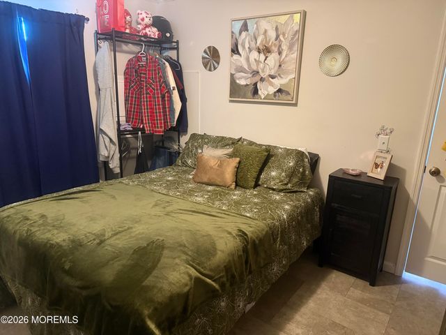 52 Monique Circle, Hazlet, NJ 07730