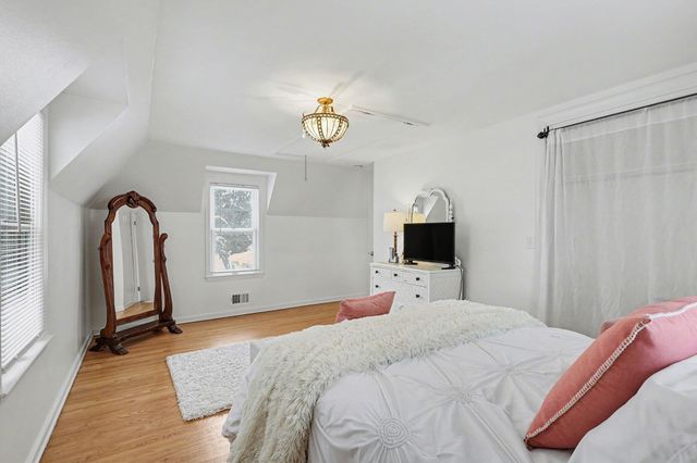 950 San Jose Drive Se, East Grand Rapids, MI 49506