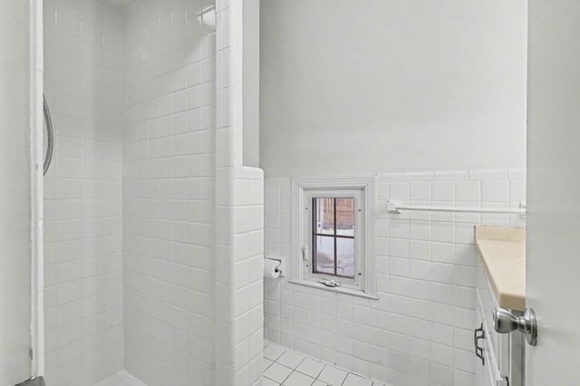 950 San Jose Drive Se, East Grand Rapids, MI 49506