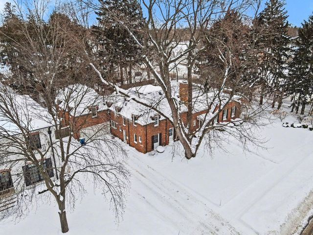 950 San Jose Drive Se, East Grand Rapids, MI 49506