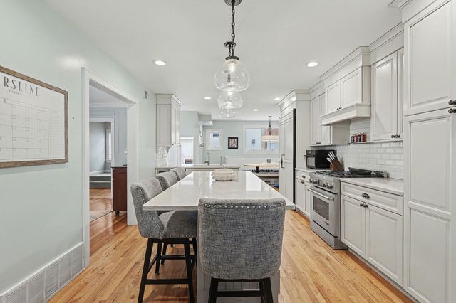 950 San Jose Drive Se, East Grand Rapids, MI 49506