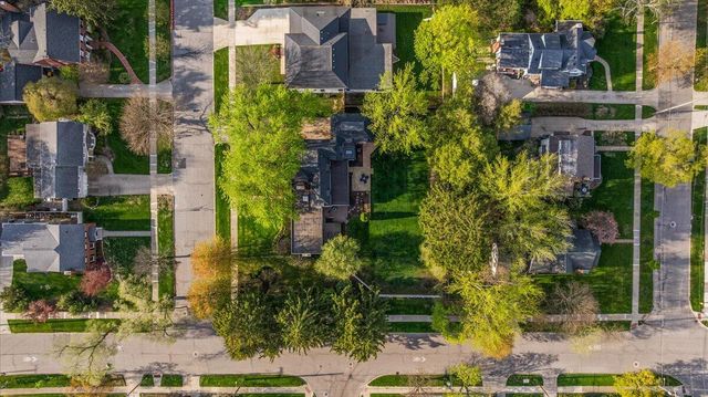 950 San Jose Drive Se, East Grand Rapids, MI 49506