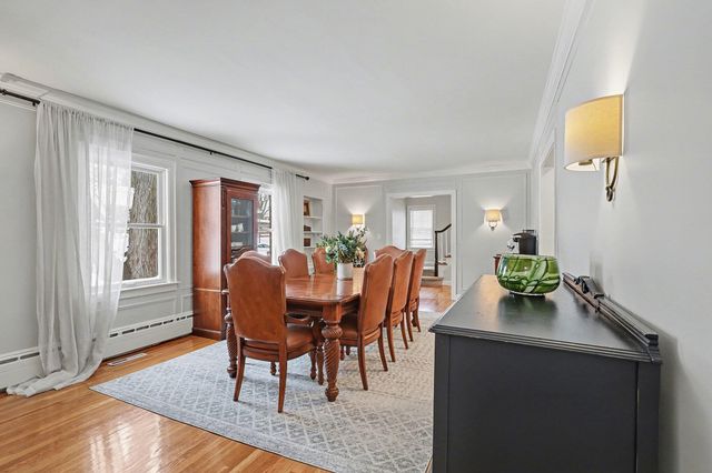 950 San Jose Drive Se, East Grand Rapids, MI 49506