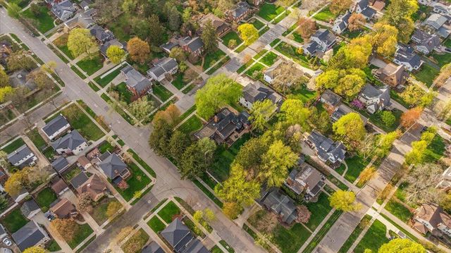 950 San Jose Drive Se, East Grand Rapids, MI 49506