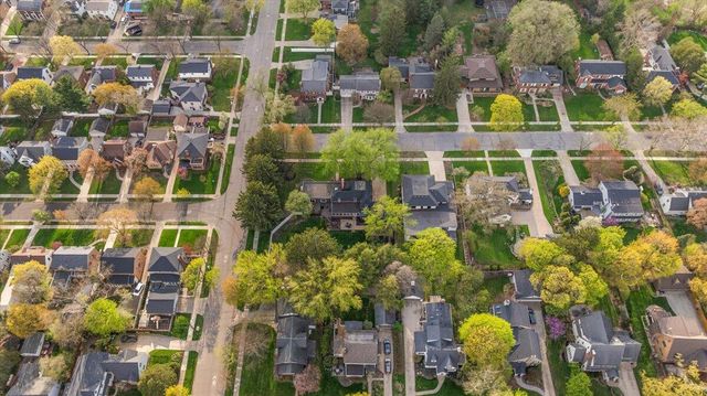 950 San Jose Drive Se, East Grand Rapids, MI 49506