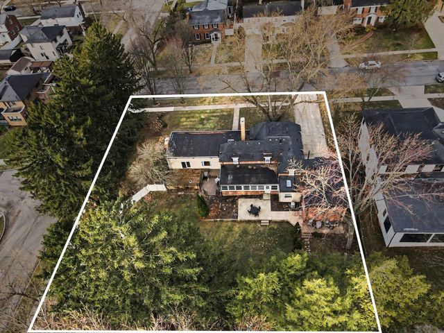 950 San Jose Drive Se, East Grand Rapids, MI 49506