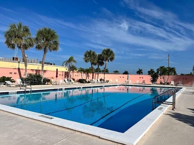 323 Leeward Lane 204, Fort Pierce, FL 34949