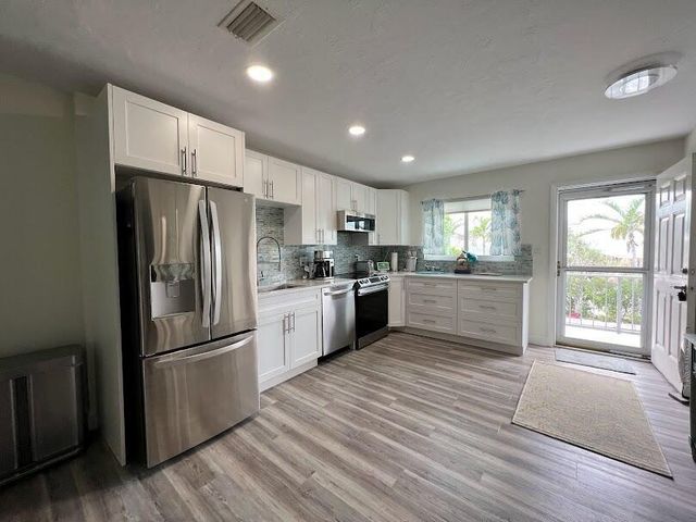 323 Leeward Lane 204, Fort Pierce, FL 34949