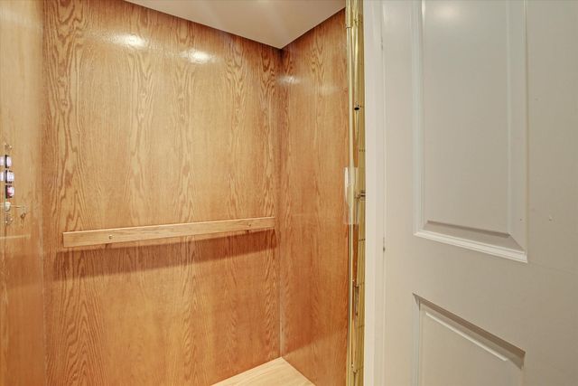 325 Park Laureate Drive, Houston, TX 77024