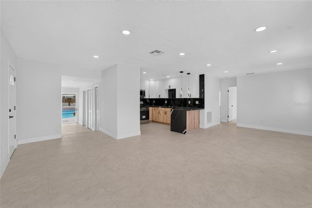 4711 W LAWN AVENUE, Tampa, FL 33611