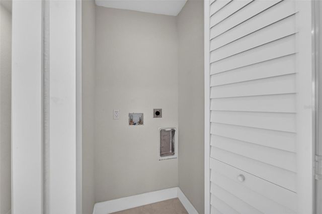 4711 W LAWN AVENUE, Tampa, FL 33611