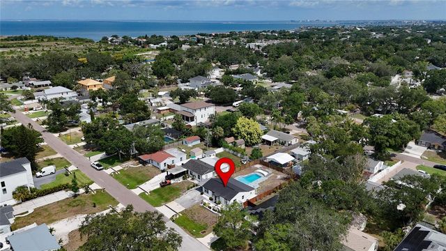 4711 W LAWN AVENUE, Tampa, FL 33611