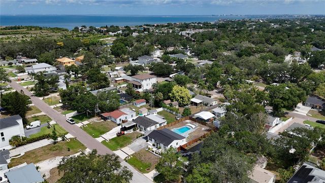 4711 W LAWN AVENUE, Tampa, FL 33611