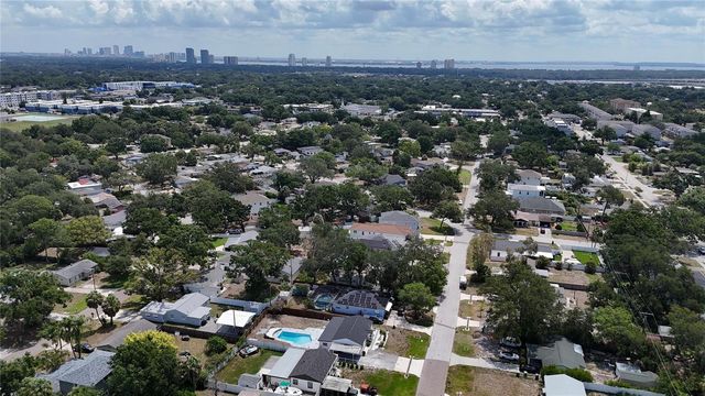 4711 W LAWN AVENUE, Tampa, FL 33611