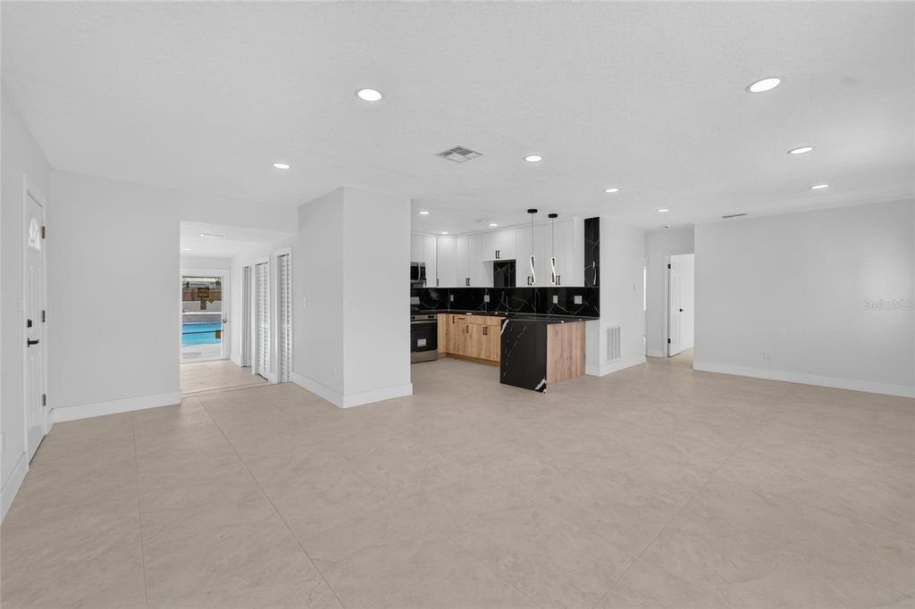 Image 14 of property listing at 4711 W LAWN AVENUE, Tampa, FL 33611
