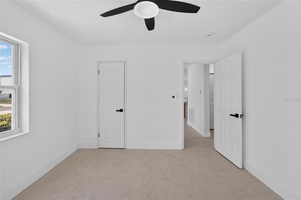 Image 39 of property listing at 4711 W LAWN AVENUE, Tampa, FL 33611