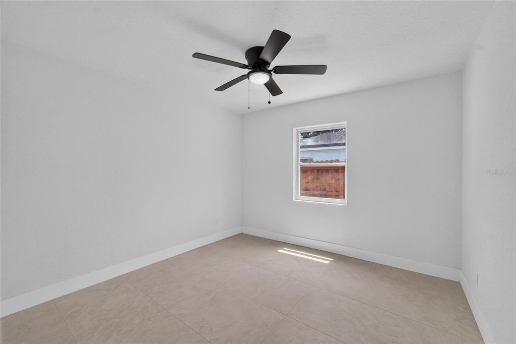 Image 45 of property listing at 4711 W LAWN AVENUE, Tampa, FL 33611