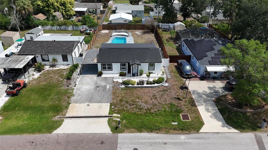 Image 51 of property listing at 4711 W LAWN AVENUE, Tampa, FL 33611