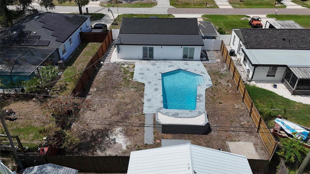 Image 53 of property listing at 4711 W LAWN AVENUE, Tampa, FL 33611