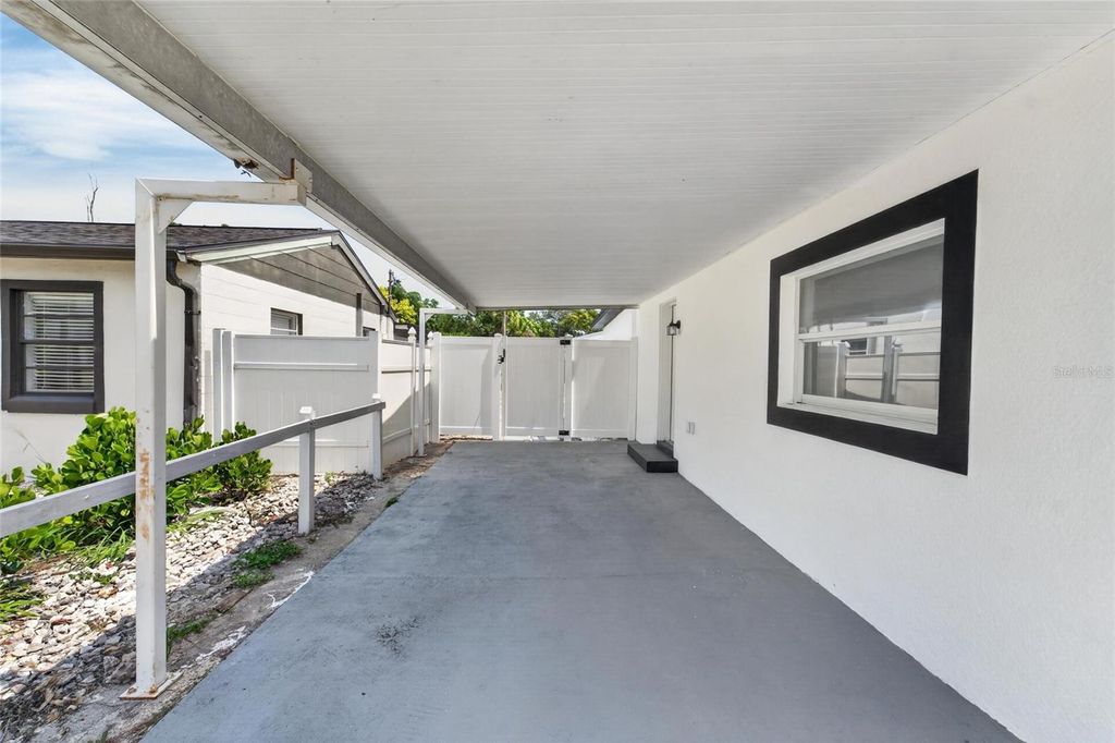 Image 7 of property listing at 4711 W LAWN AVENUE, Tampa, FL 33611