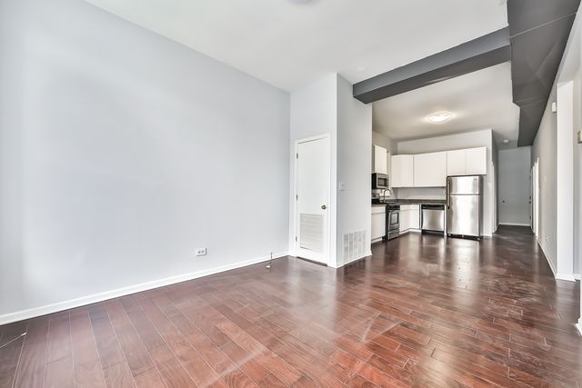 1225 W Erie Street, Chicago, IL 60642