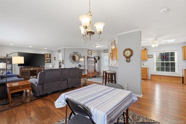 11186 Chestnut Hill Court, Green Oak Township, MI 48178