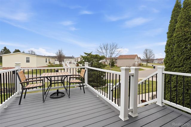 11186 Chestnut Hill Court, Green Oak Township, MI 48178