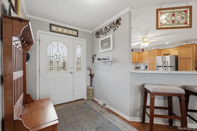 11186 Chestnut Hill Court, Green Oak Township, MI 48178