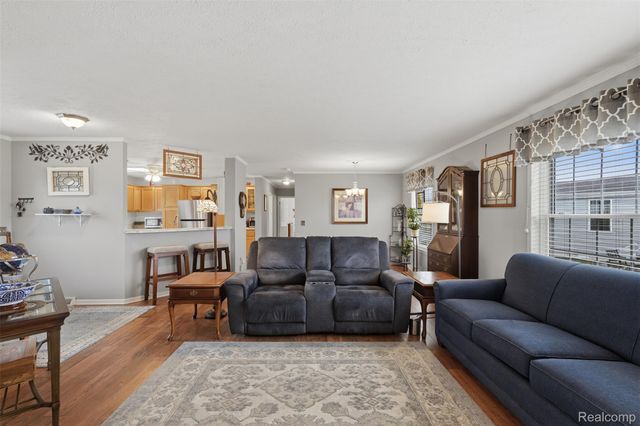 11186 Chestnut Hill Court, Green Oak Township, MI 48178