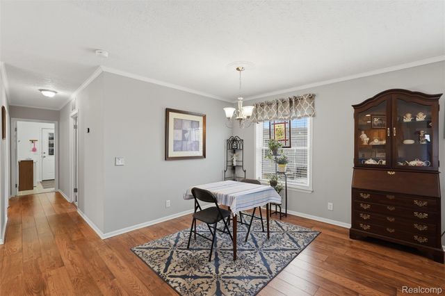 11186 Chestnut Hill Court, Green Oak Township, MI 48178