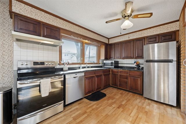 735 14th Ave, Coralville, IA 52241