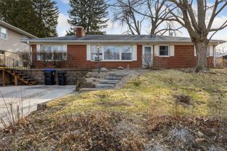 735 14th Ave, Coralville, IA 52241