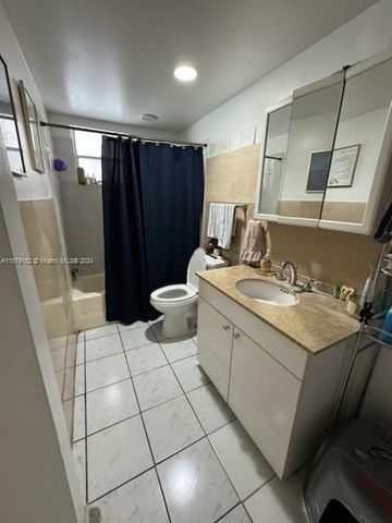 2000 Biarritz Dr 404, Miami Beach, FL 33141